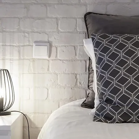 Modern Loft In Bica -jj * Lisbona