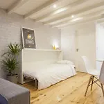 Iconic Tram Views & Loft Living - Loft In Bica * Lisbon